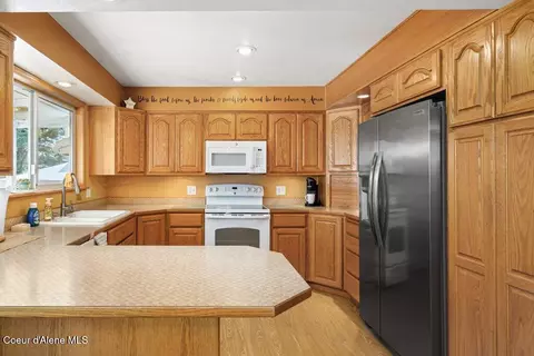 Kitchen - 1756 E 12th Ave, Post Falls, ID 83854 photo 2 of 2