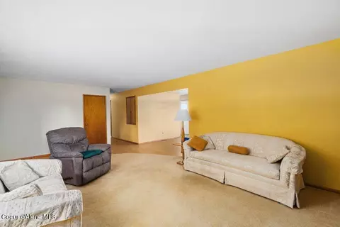 Living - 1756 E 12th Ave, Post Falls, ID 83854 photo 3 of 3