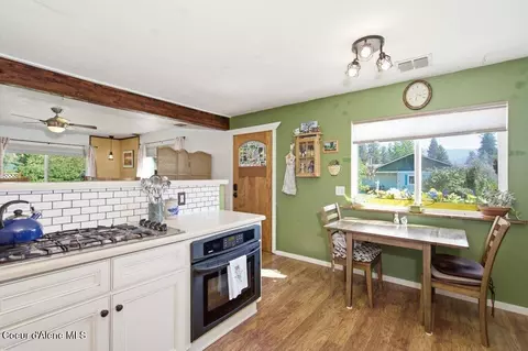 Kitchen - 369 Glidden Ave, Priest River, ID 83856 photo 2 of 3