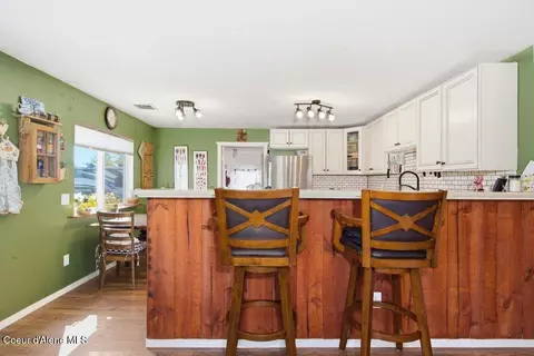 Kitchen - 369 Glidden Ave, Priest River, ID 83856 photo 1 of 3