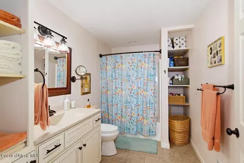 Bath - 369 Glidden Ave, Priest River, ID 83856 photo 1 of 3
