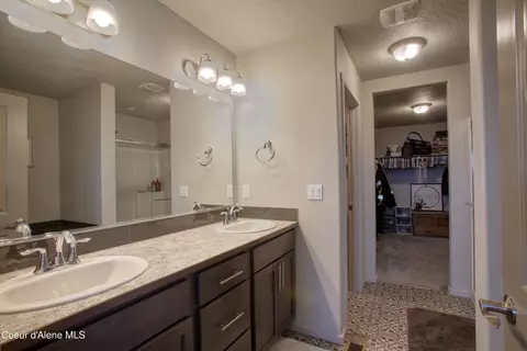 Bath - 1497 N Minam Loop, Post Falls, ID 83854 photo 1 of 2