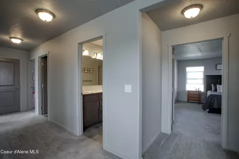 Entry Way - 1497 N Minam Loop, Post Falls, ID 83854 photo 3 of 4