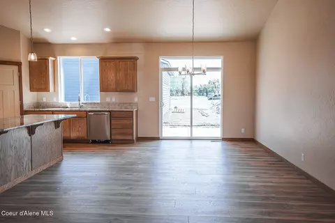 Living - 4500 E Davin Dr, Post Falls, ID 83854 photo 3 of 4