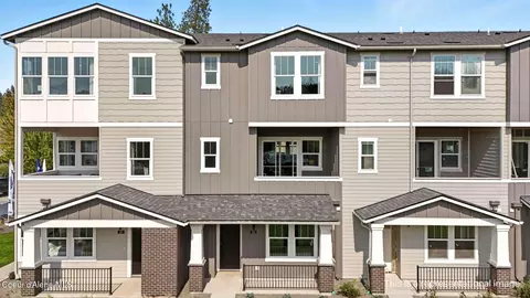 3272 N Grandmill Ln #102, Coeur D'alene, ID 83814