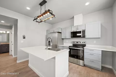 Kitchen - 80 E Beardmore Ave, Priest River, ID 83856 photo 2 of 10
