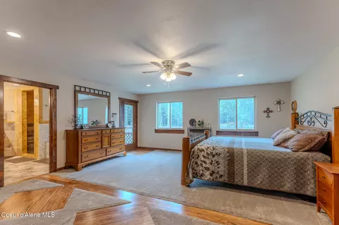 Bedroom - 10570 E Far Cry Rd, Athol, ID 83801 photo 3 of 4
