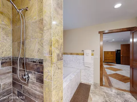 Bath - 10570 E Far Cry Rd, Athol, ID 83801 photo 6 of 10