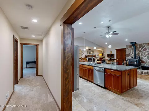 Entry Way - 10570 E Far Cry Rd, Athol, ID 83801 photo 5 of 5