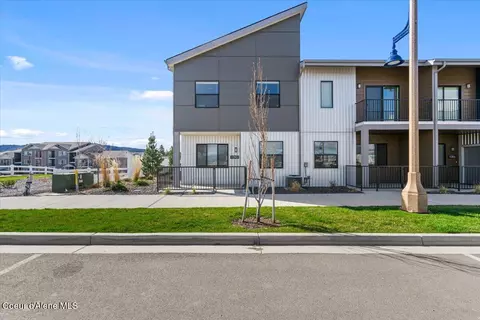 1090 E 4th Ave, Post Falls, ID 83854