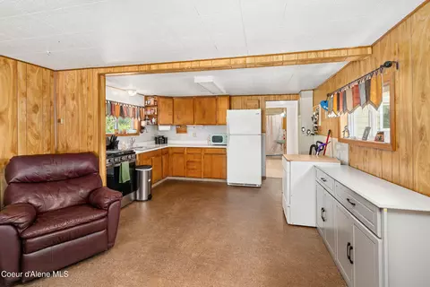 Kitchen - 809 Mill Ave, Kellogg, ID 83837 photo 3 of 3