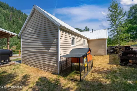 Exterior - 809 Mill Ave, Kellogg, ID 83837 photo 4 of 7