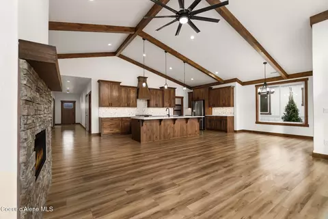 Living - 127 Backtrack Rd, Sandpoint, ID 83864 photo 1 of 5