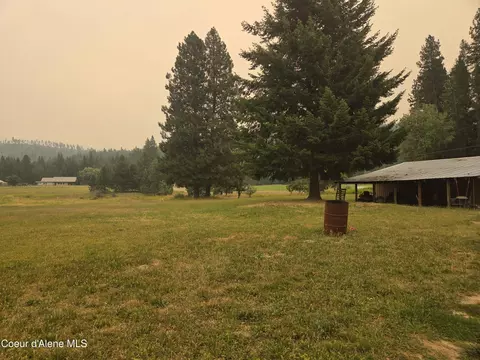 917 Mountain Meadows Rd, Naples, ID 83847 photo 6