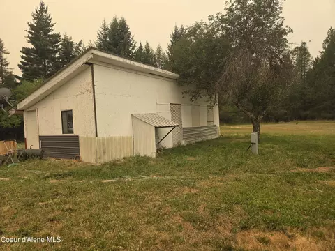 917 Mountain Meadows Rd, Naples, ID 83847 photo 2