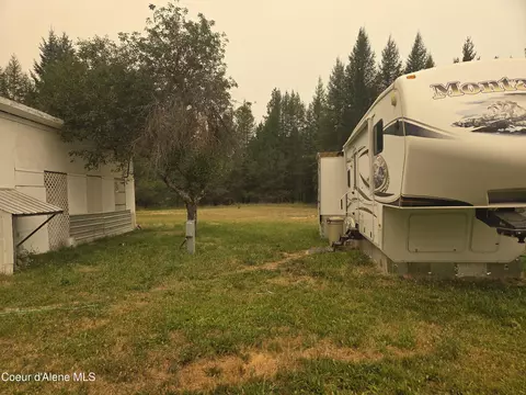 917 Mountain Meadows Rd, Naples, ID 83847 photo 4