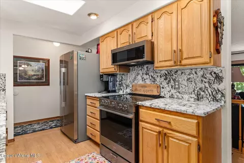 Kitchen - 1768 N Havichur Loop, Post Falls, ID 83854 photo 4 of 6