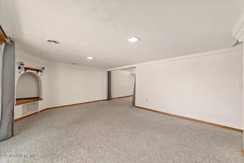 Living - 1768 N Havichur Loop, Post Falls, ID 83854 photo 4 of 5