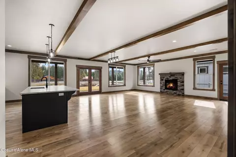 Living - 147 Backtrack Rd, Sandpoint, ID 83864 photo 1 of 5