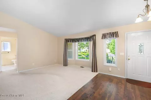 Living - 4970 E Shoreline Dr, Post Falls, ID 83854 photo 2 of 7