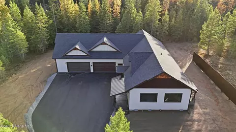 216 Mara Mdws, Athol, ID 83801