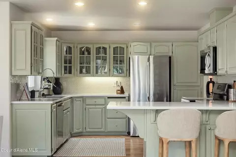 Kitchen - 5033 E Dodd Rd, Hayden, ID 83835 photo 4 of 4