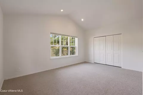 Bedroom - 5033 E Dodd Rd, Hayden, ID 83835 photo 5 of 7