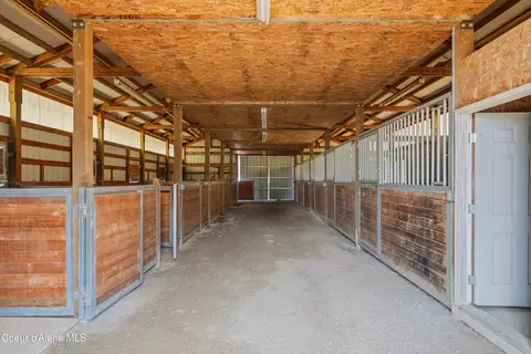 Entry Way - 5033 E Dodd Rd, Hayden, ID 83835 photo 5 of 6
