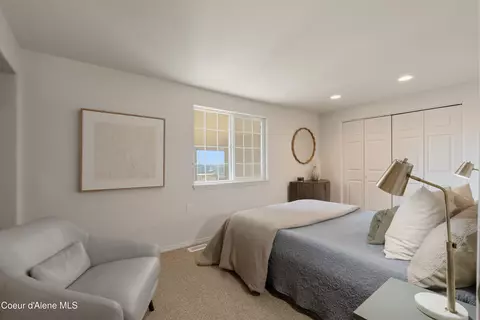 Bedroom - 5033 E Dodd Rd, Hayden, ID 83835 photo 3 of 7