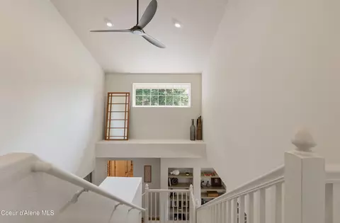 Entry Way - 5033 E Dodd Rd, Hayden, ID 83835 photo 4 of 6