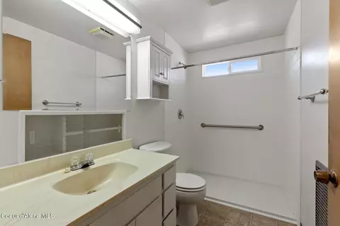 Bath - 115 E Fir Ave, Osburn, ID 83849 photo 1 of 1