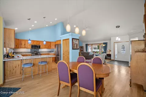 Dining - 2644 W Falling Star Loop, Post Falls, ID 83854 photo 2 of 2