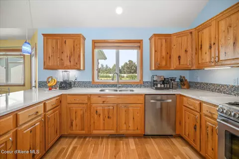 Kitchen - 2644 W Falling Star Loop, Post Falls, ID 83854 photo 3 of 3