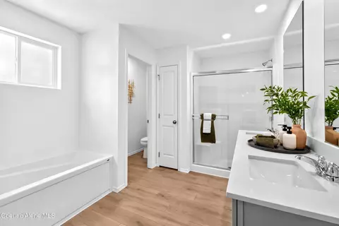 Bath - 9214 N Spokane St, Post Falls, ID 83854 photo 3 of 3