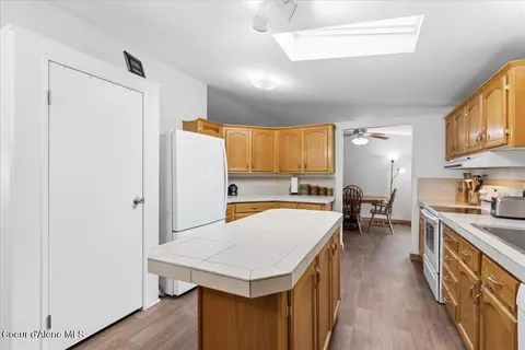 Kitchen - 52 Promise Ln, Plummer, ID 83851 photo 2 of 2