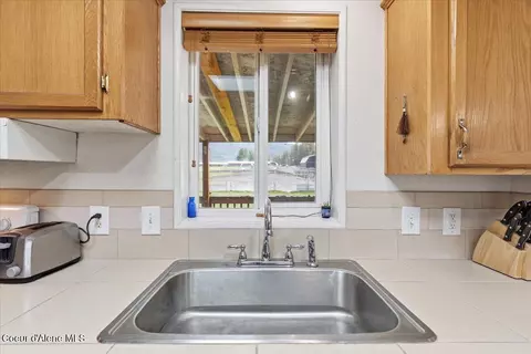 Kitchen - 52 Promise Ln, Plummer, ID 83851 photo 1 of 2