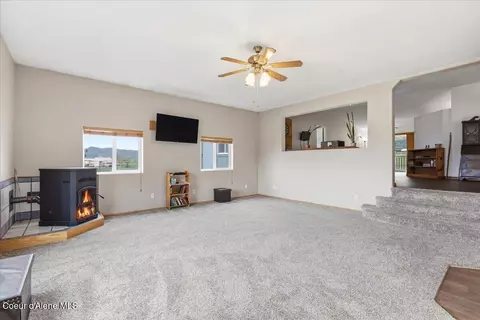 Living - 52 Promise Ln, Plummer, ID 83851 photo 2 of 5