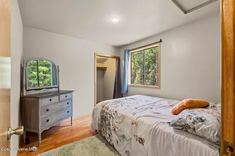 Bedroom - 6328 River Rd, Clark Fork, ID 83811 photo 8 of 15