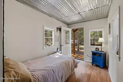 Bedroom - 6328 River Rd, Clark Fork, ID 83811 photo 15 of 15