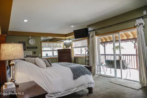 Bedroom - 483 Paradise Ln, Pinehurst, ID 83850 photo 3 of 5