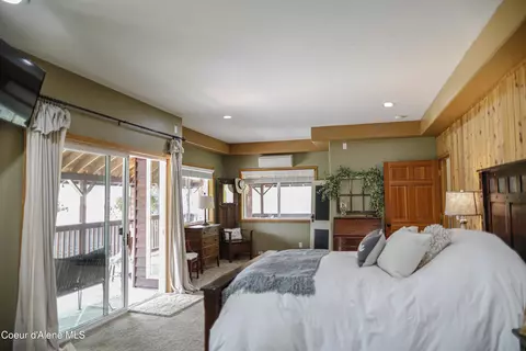 Bedroom - 483 Paradise Ln, Pinehurst, ID 83850 photo 2 of 5
