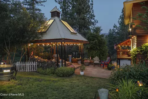 Exterior - 483 Paradise Ln, Pinehurst, ID 83850 photo 2 of 14