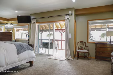 Bedroom - 483 Paradise Ln, Pinehurst, ID 83850 photo 1 of 5