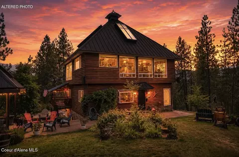 Exterior - 483 Paradise Ln, Pinehurst, ID 83850 photo 1 of 11