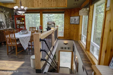 Dining - 483 Paradise Ln, Pinehurst, ID 83850 photo 5 of 5