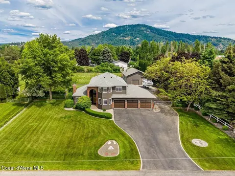 7344 N Valley St, Dalton Gardens, ID 83815