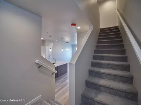 Entry Way - 1042 E 4th Ave, Post Falls, ID 83854 photo 2 of 3