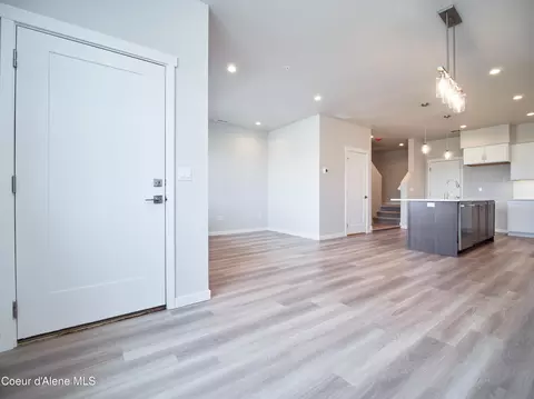 Entry Way - 1042 E 4th Ave, Post Falls, ID 83854 photo 1 of 3