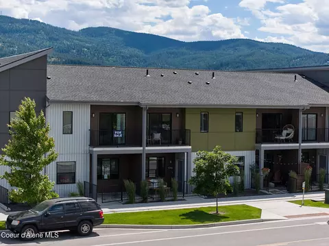 Exterior - 1042 E 4th Ave, Post Falls, ID 83854 photo 1 of 1