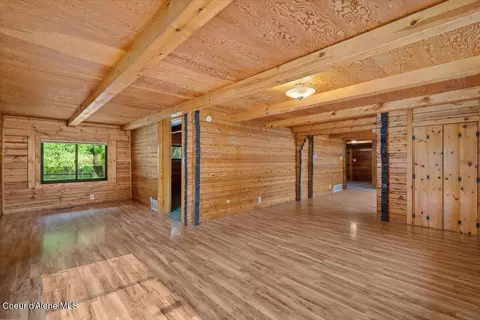 Living - 1034 E Settlement Rd, Priest River, ID 83856 photo 6 of 6